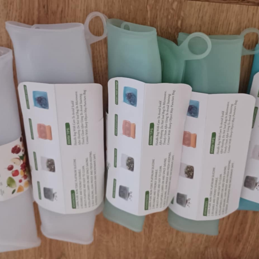 Silicone Food Storage Bags Set - White and Green And Blue